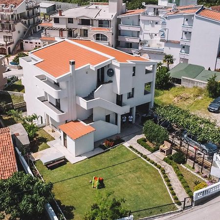 Apartments Radosevic อุลซิน ภายนอก รูปภาพ