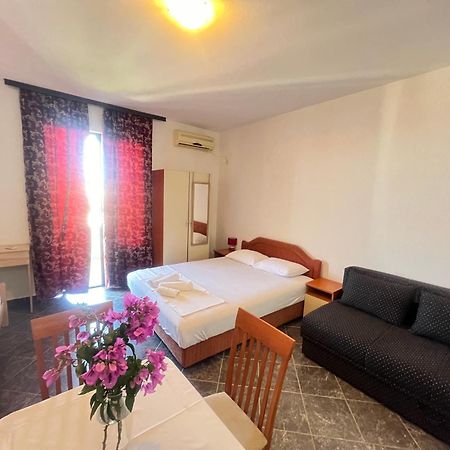 Apartments Radosevic อุลซิน ภายนอก รูปภาพ
