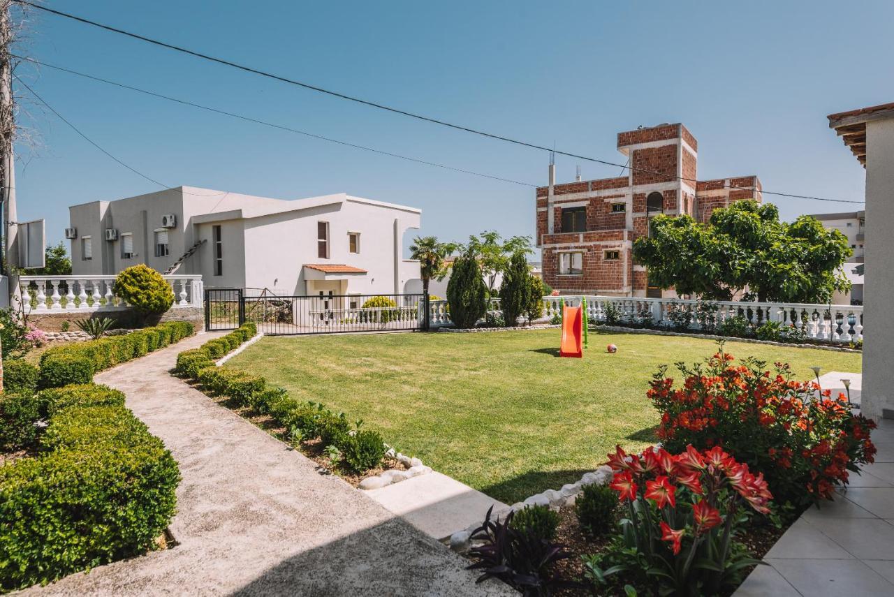 Apartments Radosevic อุลซิน ภายนอก รูปภาพ