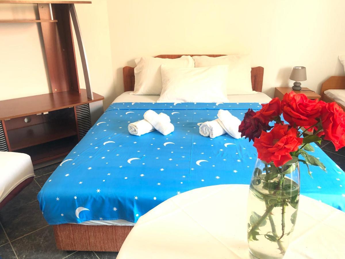 Apartments Radosevic อุลซิน ภายนอก รูปภาพ