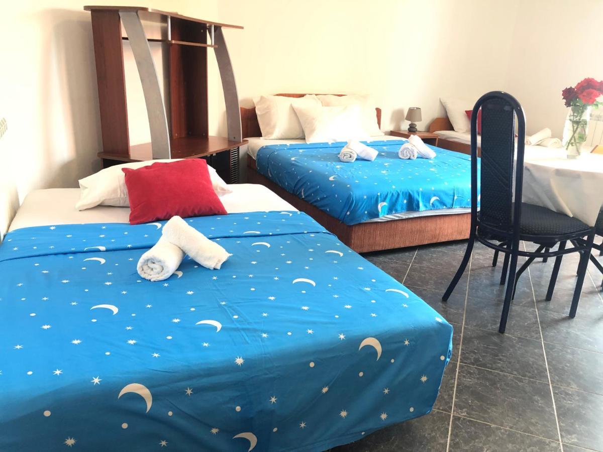 Apartments Radosevic อุลซิน ภายนอก รูปภาพ