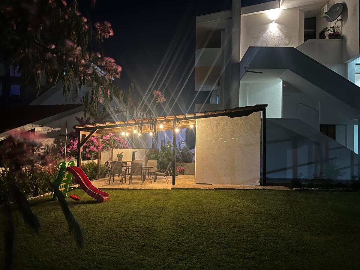 Apartments Radosevic อุลซิน ภายนอก รูปภาพ